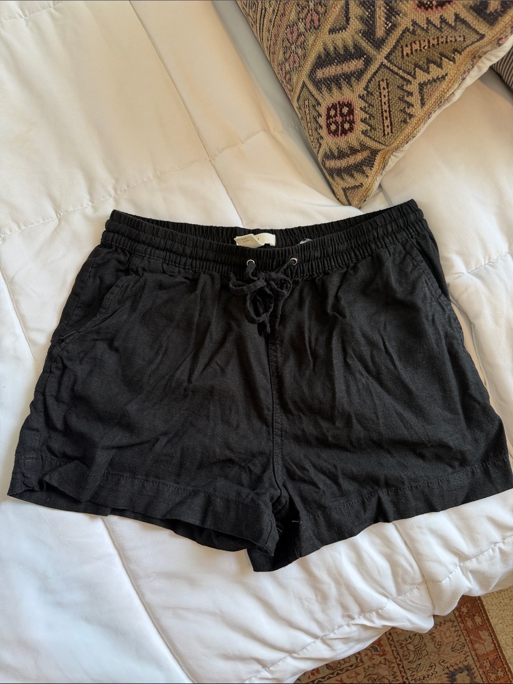 H&M black linen shorts